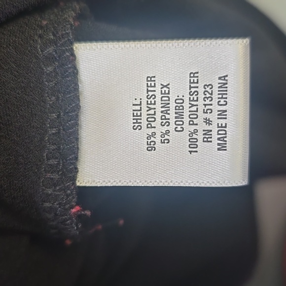 CeCe Black Knit Top with Red Floral Puff Sleeves, Size XL - Picture 4 of 4